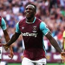 West Ham United recupera confiança em Michail Antonio